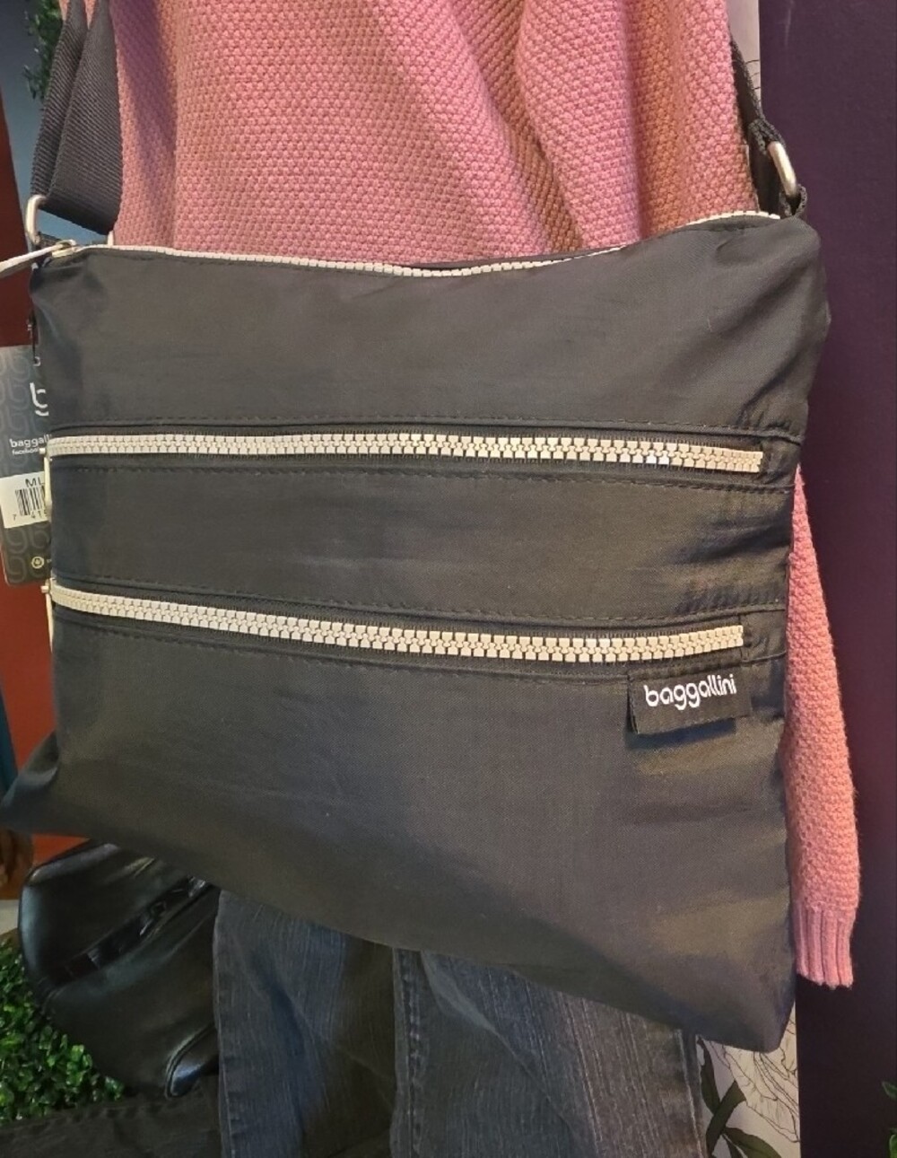 Baggallini Special Edition Black Crossbody Messenger Bag